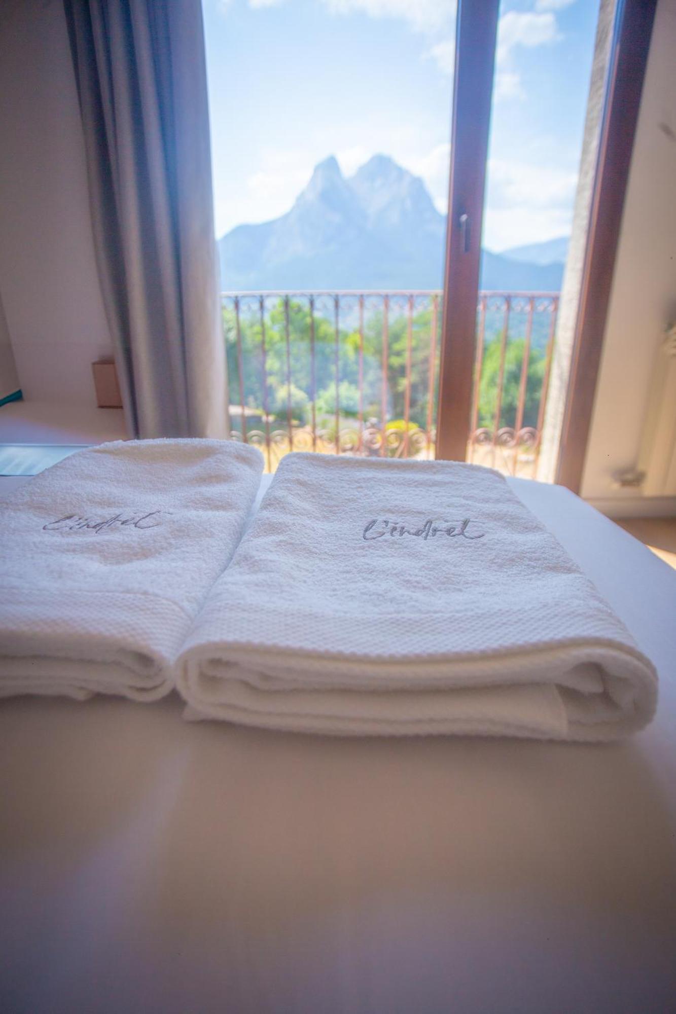 L'Indret Del Pedraforca Adults Only Hotel Saldés Екстериор снимка