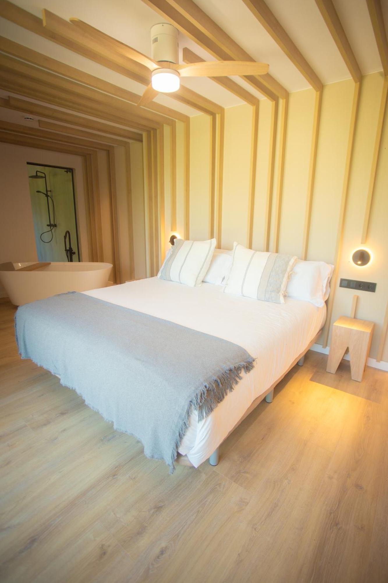 L'Indret Del Pedraforca Adults Only Hotel Saldés Екстериор снимка